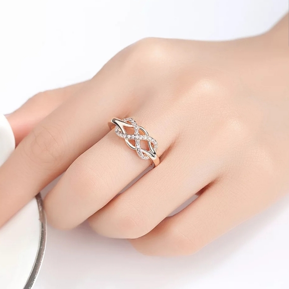 Ladies vintage rose gold wave ring!!! - Picture 8 of 8